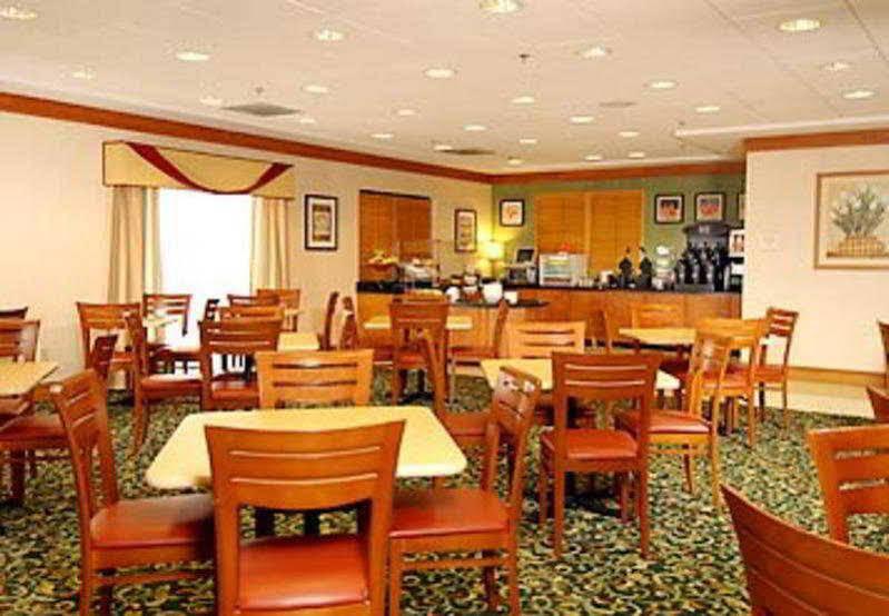 Fairfield Inn And Suites Atlanta Airport South/Sullivan Road College Park Εξωτερικό φωτογραφία