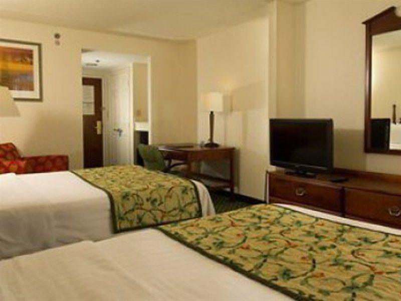 Fairfield Inn And Suites Atlanta Airport South/Sullivan Road College Park Δωμάτιο φωτογραφία