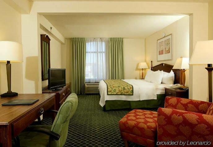 Fairfield Inn And Suites Atlanta Airport South/Sullivan Road College Park Εξωτερικό φωτογραφία